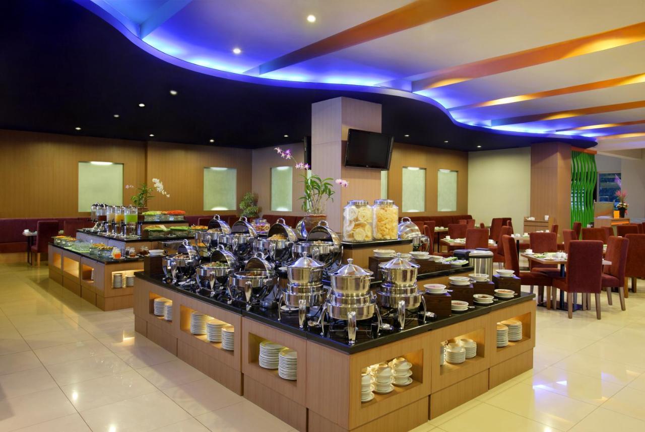 Hotel Santika פאלו מראה חיצוני תמונה