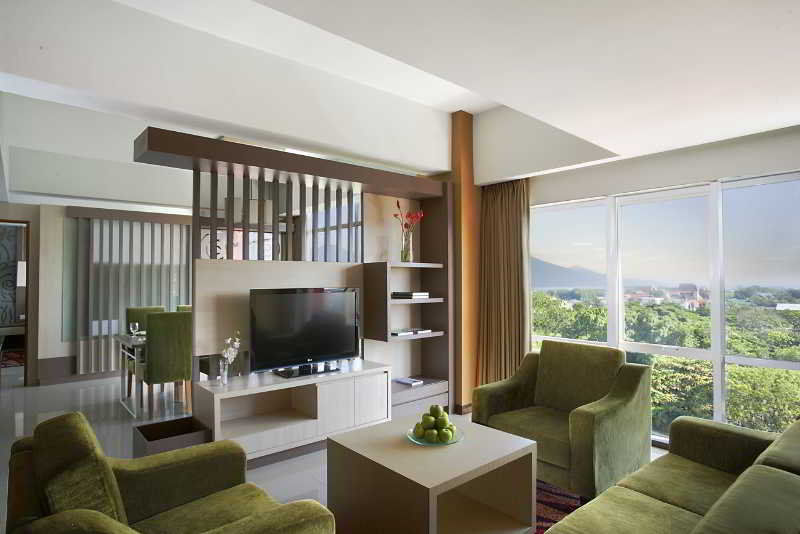 Hotel Santika פאלו מראה חיצוני תמונה
